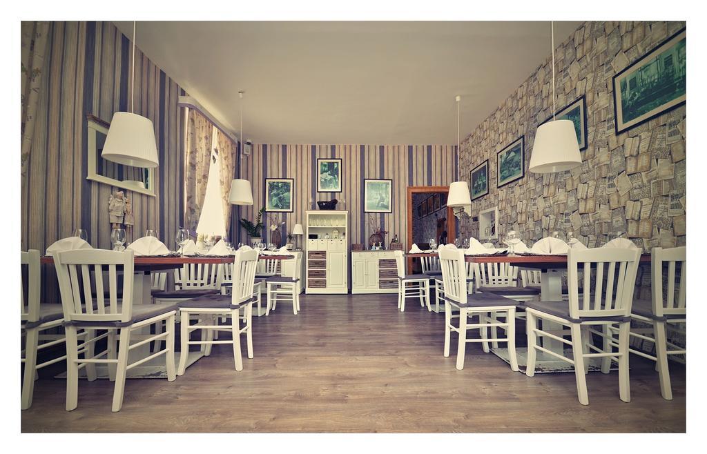 Restaurace Stara Lipa Otel Česká Lípa Dış mekan fotoğraf